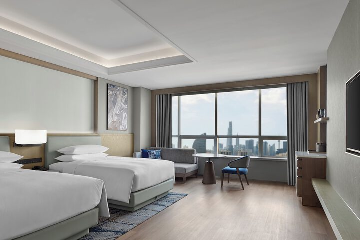 Room 18 of 52