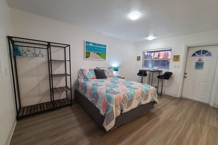 Room 40 of 166