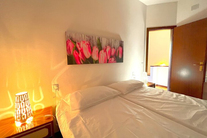 Room 3 of 11