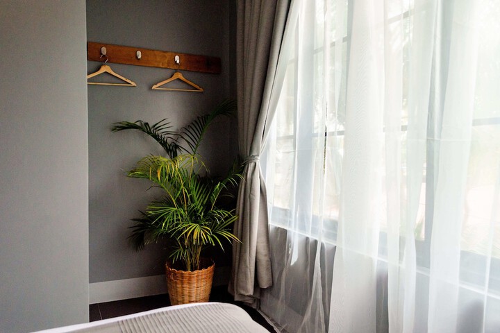Room 3 of 42