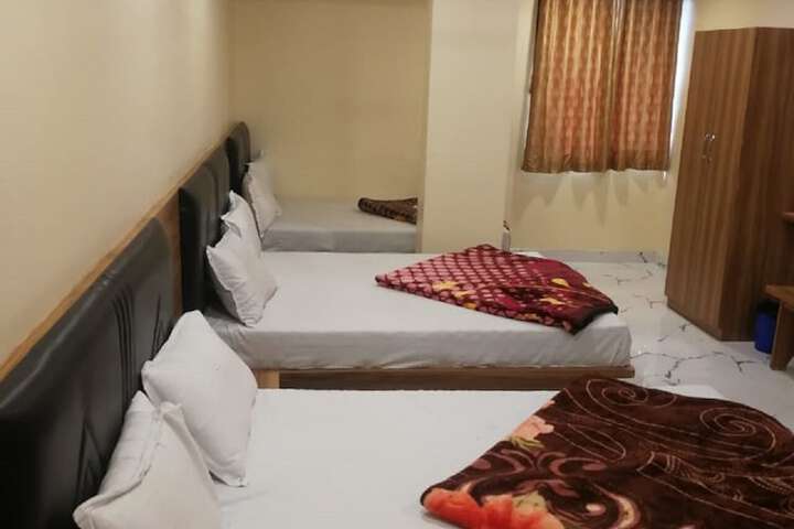 Room 17 of 54