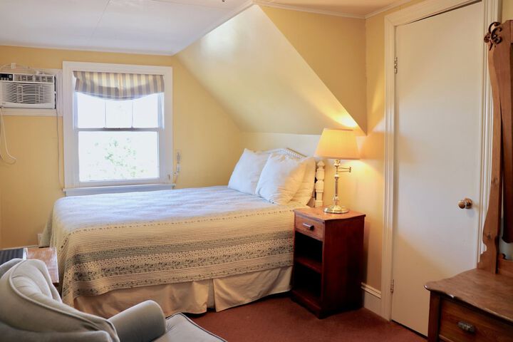 Room 12 of 55
