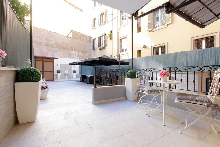 Terrace/Patio 30 of 51