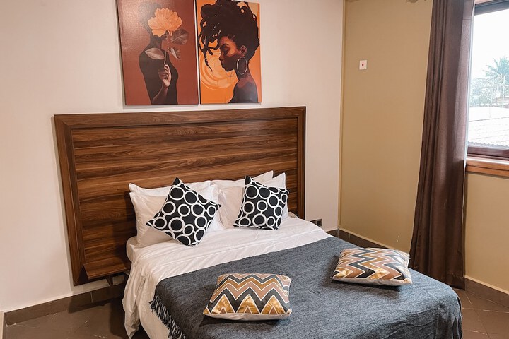 Room 14 of 23