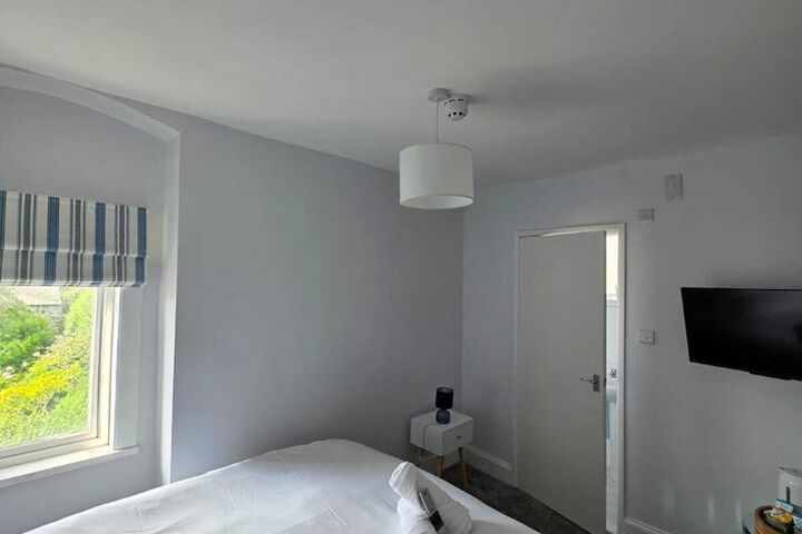 Room 52 of 93