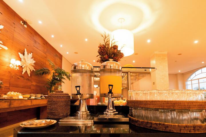 Dining 87 of 104