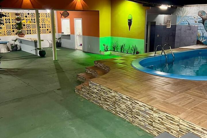 Pool 4 of 9