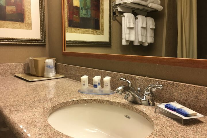 Bathroom sink