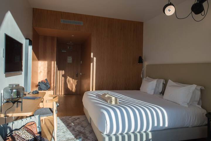 Room 9 of 64