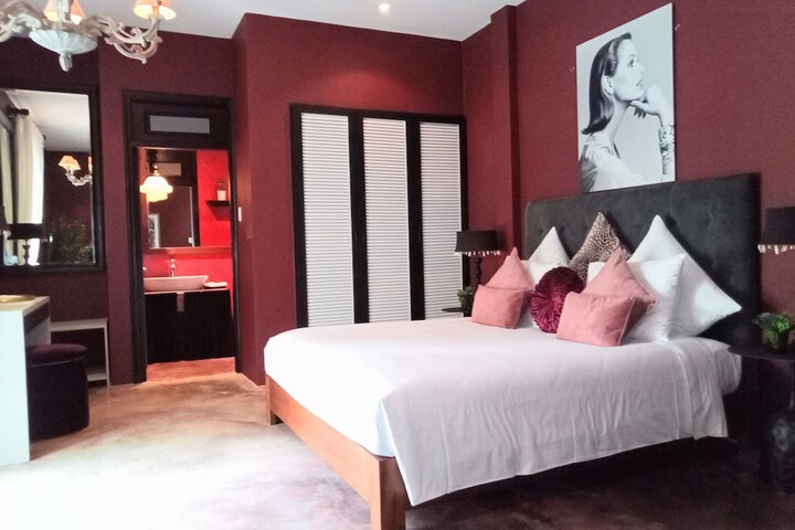 Room 12 of 45