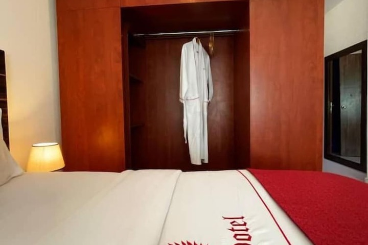 Room 8 of 89