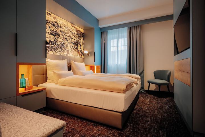 Room 16 of 41