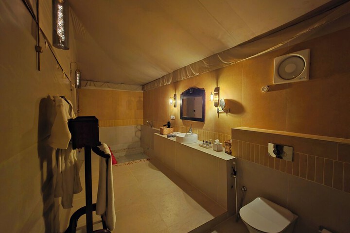 Room 19 of 49