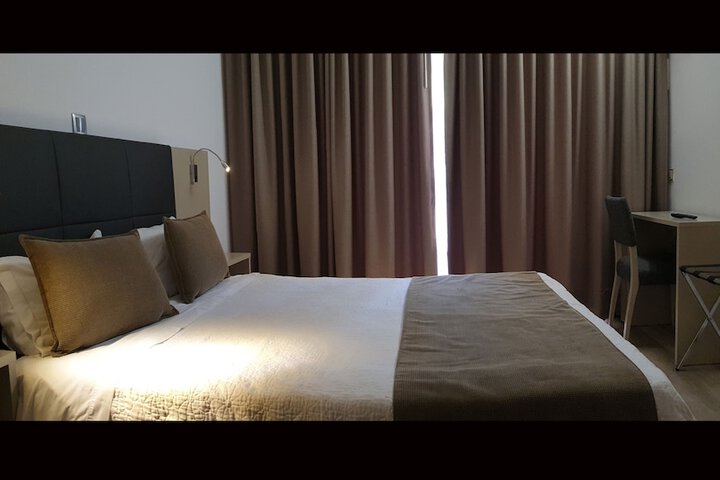Room 18 of 83