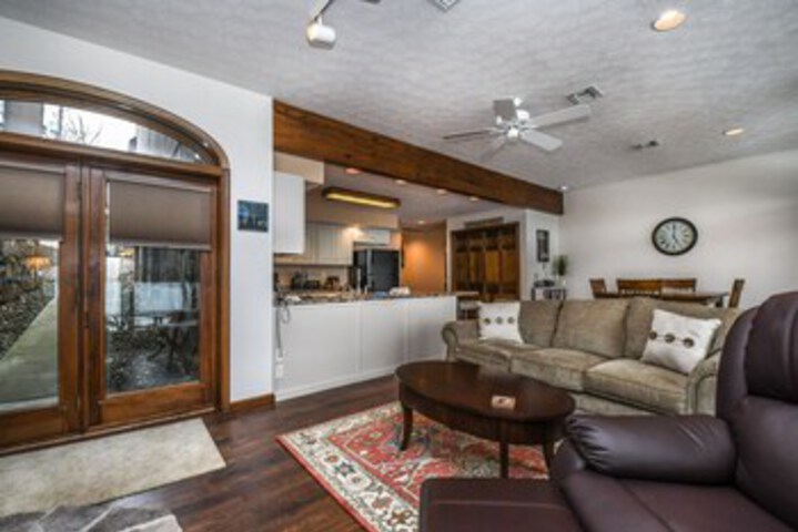 Room 15 of 26