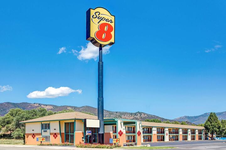 Hotel 26 of 28