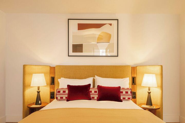 Room 20 of 193