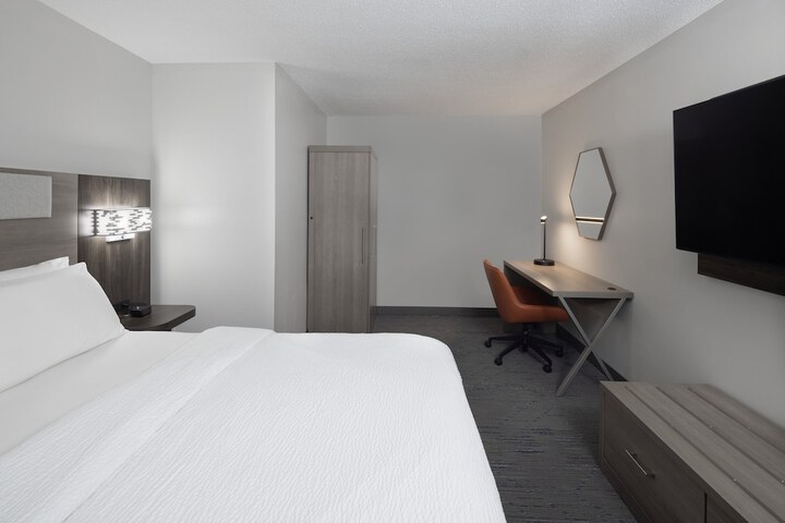 Room 19 of 40