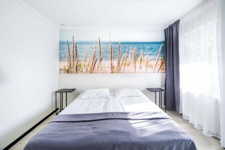 Room 2 of 47