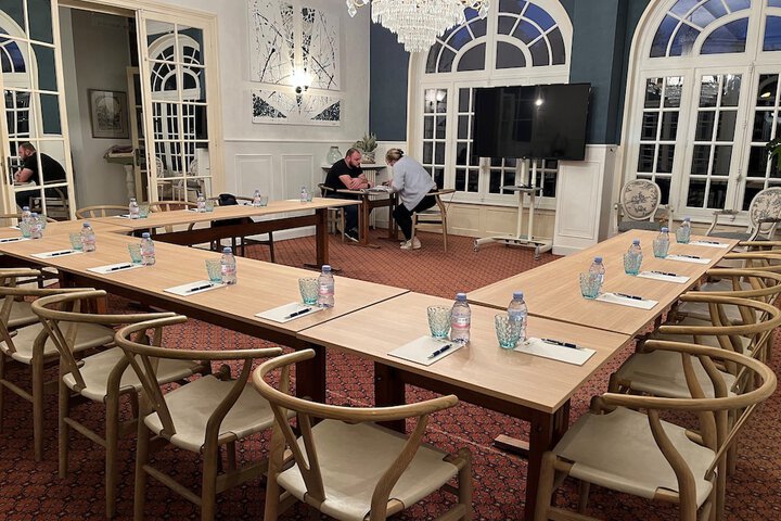 Room 13 of 24