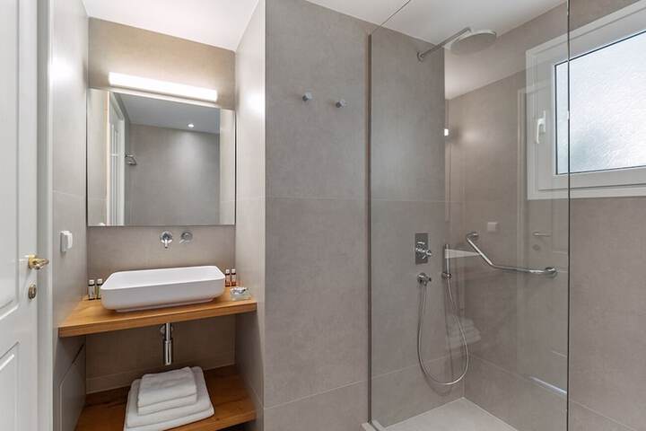 Room 40 of 57