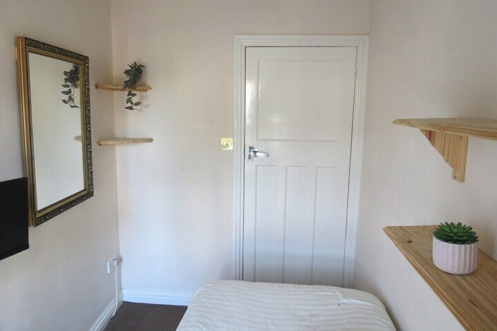 Room 9 of 58