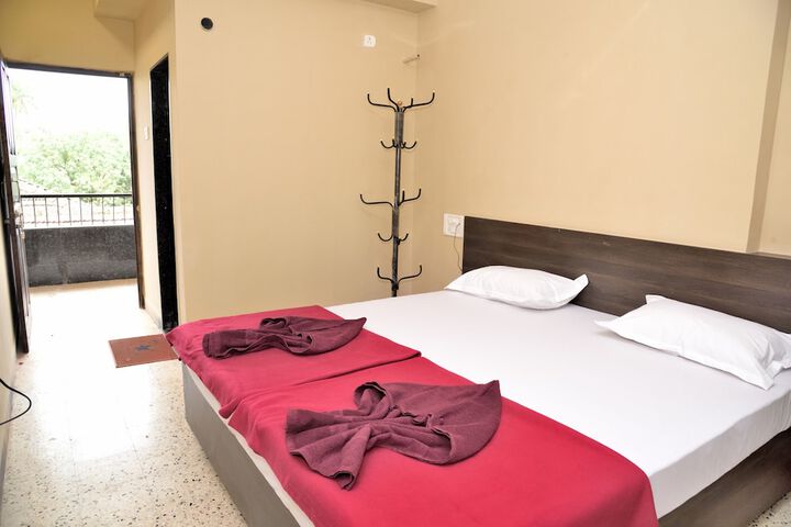 Room 3 of 18