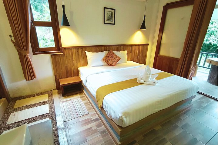 Room 8 of 30