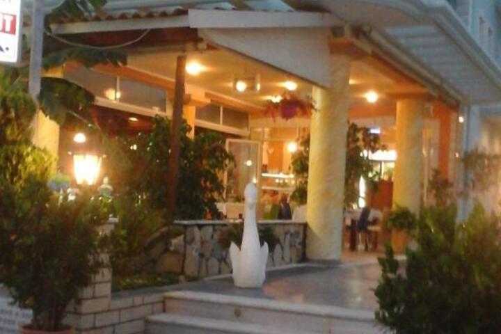 Hotel Spiros