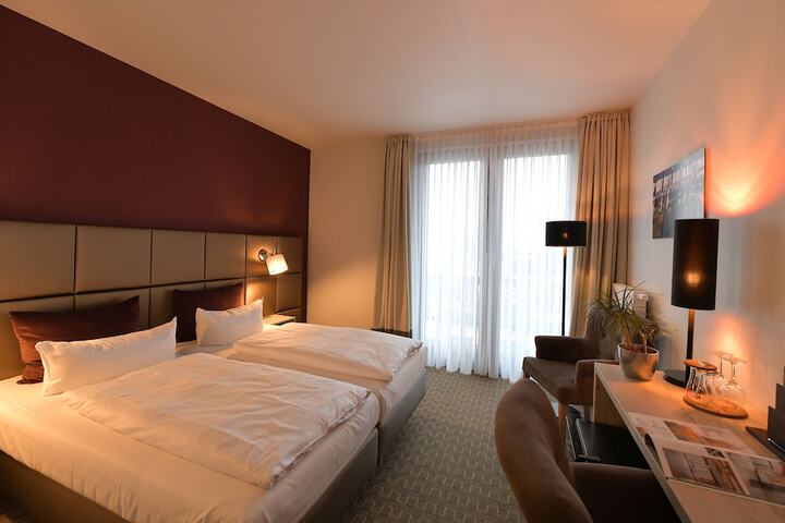 Room 8 of 60