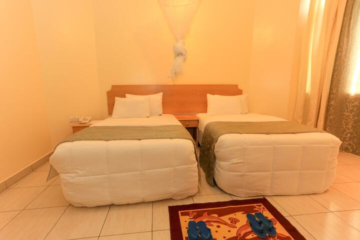 Room 14 of 97