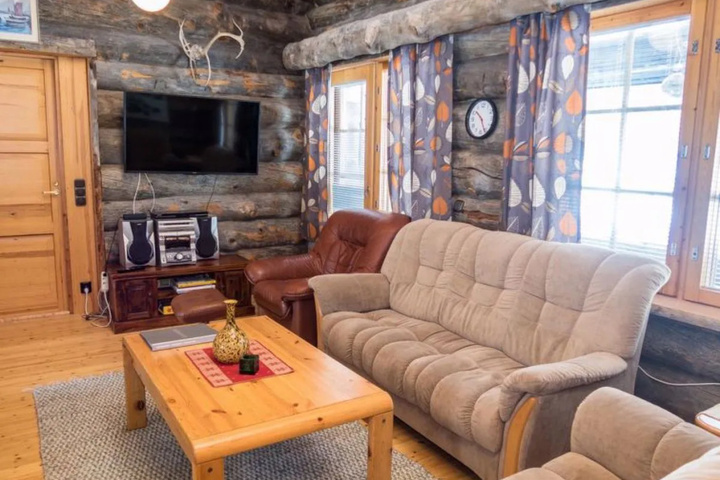 General 4 of 18