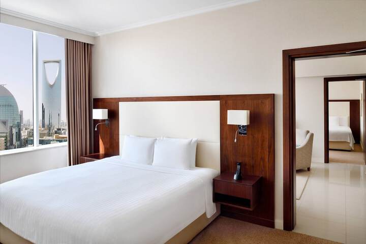 Room 16 of 70