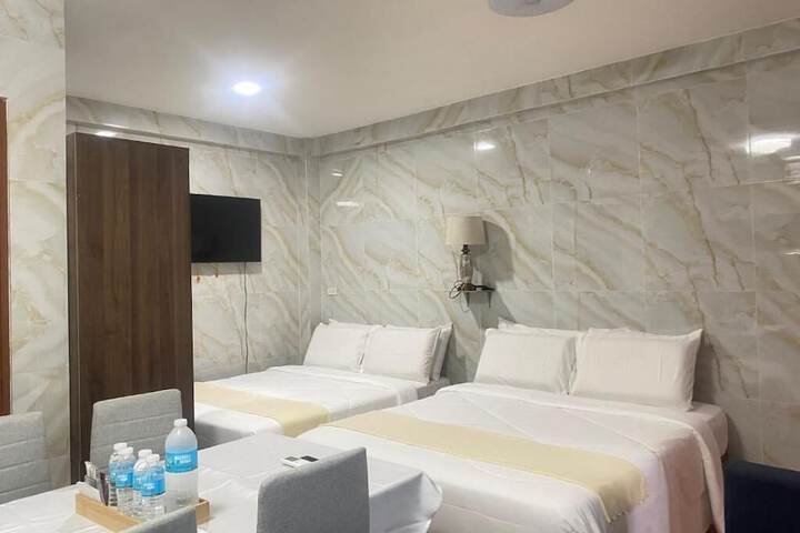 Room 15 of 37