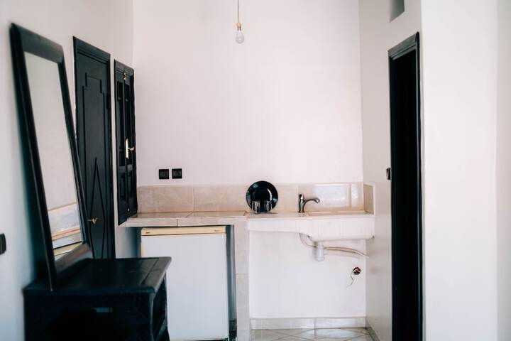 Room 17 of 63