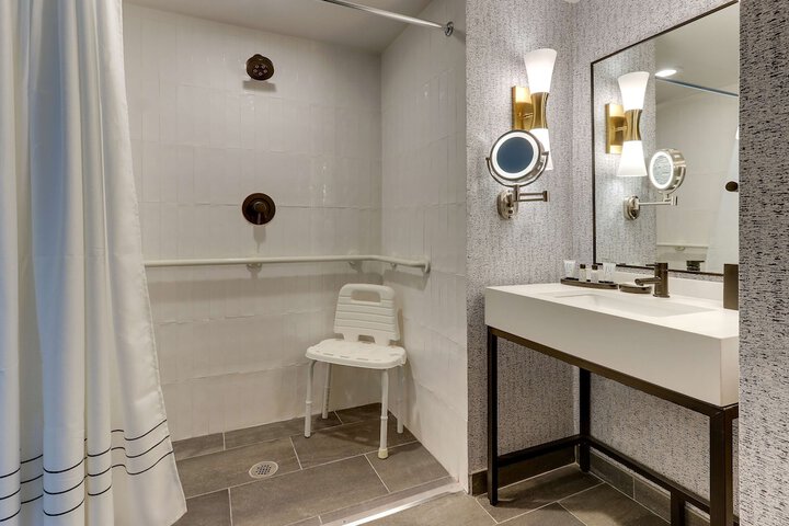 Bathroom shower