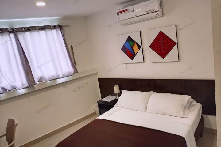 Room 25 of 70