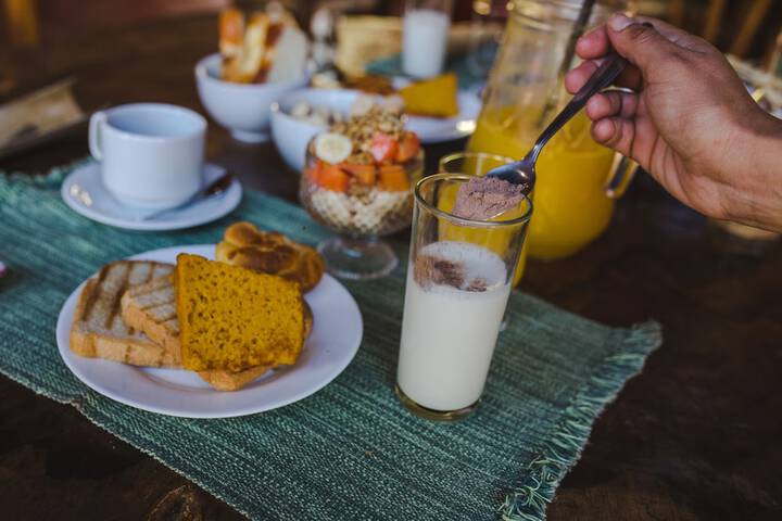 Breakfast meal