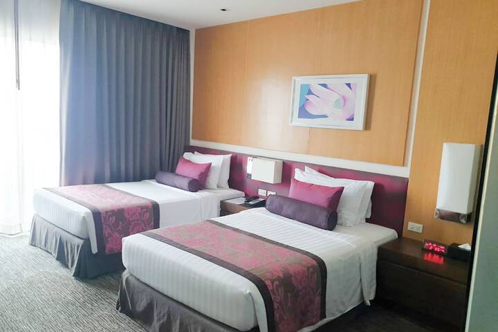 Room 4 of 62