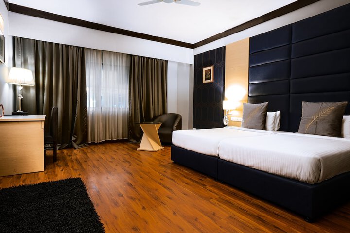 Room 16 of 58
