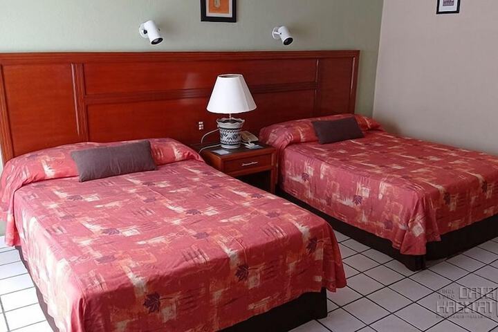 Room 5 of 14