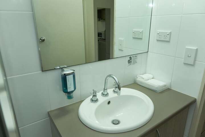 Room 14 of 33