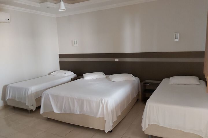 Room 9 of 35