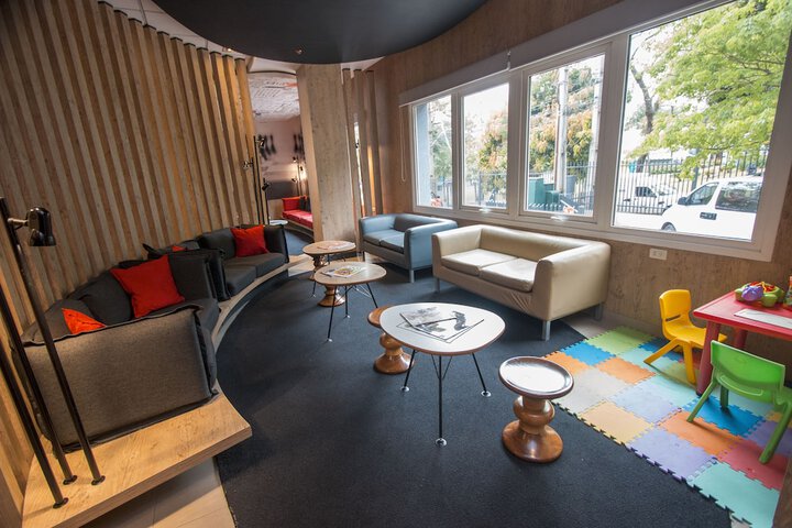 Entrance & Lobby