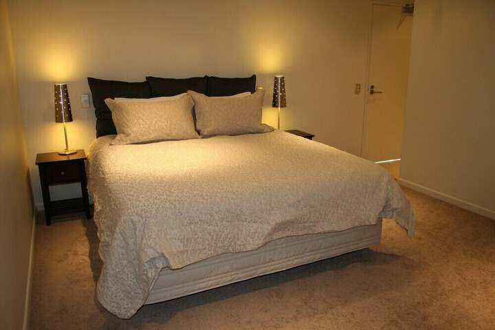 Room 7 of 36
