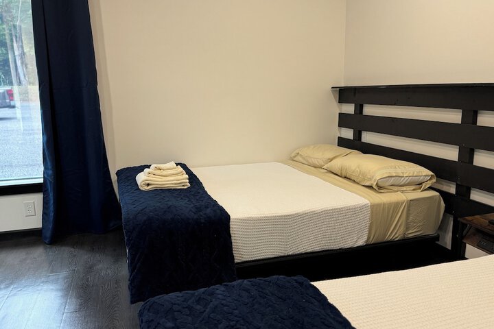 Room 5 of 16