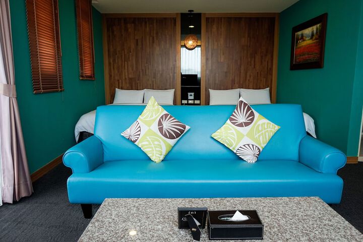 Room 22 of 53