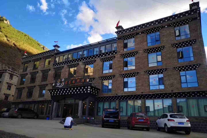 Hotel 3 of 15