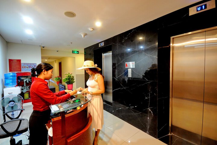 Hotel Interior 8 of 230