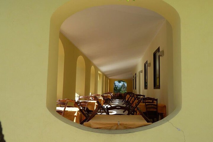 Dining Photos